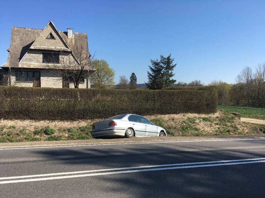 Wypadek w Nieskurzowie. BMW potrąciło kobietę na pasach