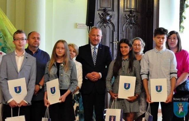 Jesteście dziś naszymi brylantami i za to wam dziękuję - mówił prezydent do najzdolniejszych sądeckich uczniów