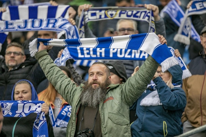 7855 - tylu fanów Lecha pojawiło się w sobotę na poznańskim...