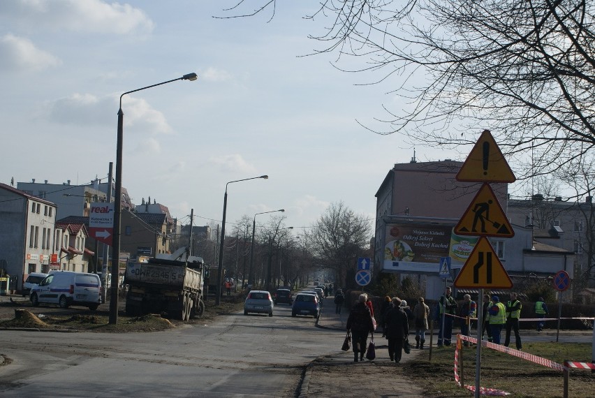 Przebudowa ul. Majakowskiego potrwa do października 2015...