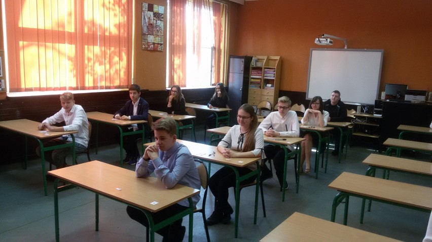 Egzamin gimnazjalny w SP 15 w Sosnowcu-Niwce
