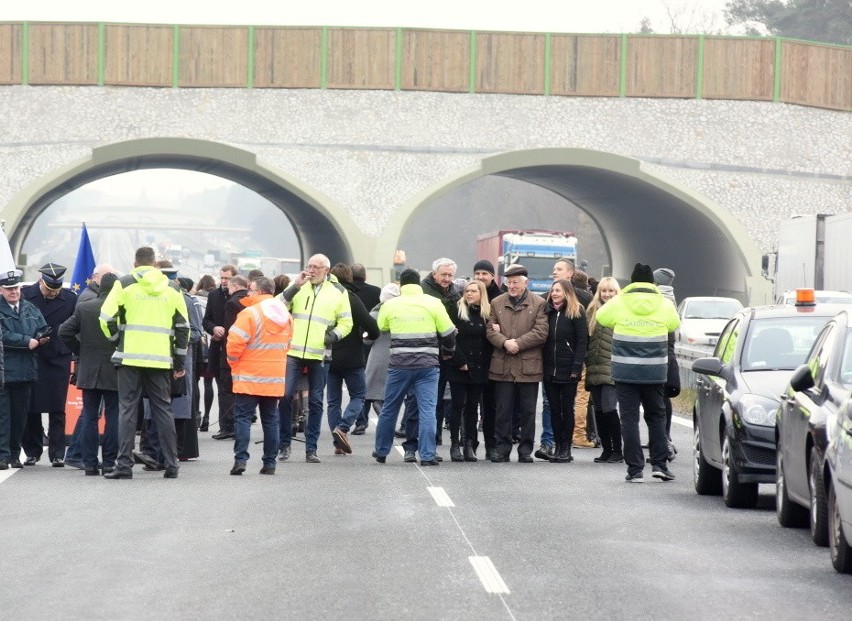 W piątek, 30 listopada, odbyło się oficjalne otwarcie...