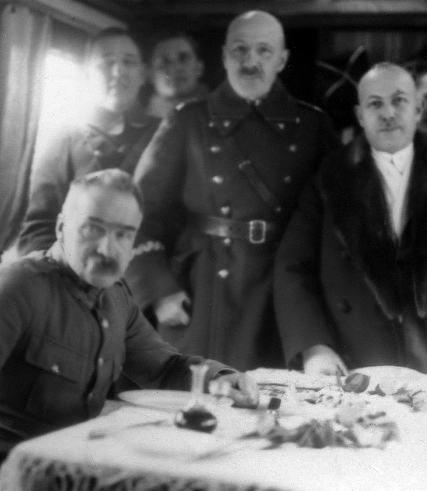 25 kwietnia 1920 r. Piłsudski rozpoczął tzw. wyprawę...