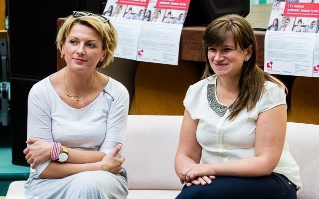 Katarzyna Ziomek i Katarzyna Jabłońska organizują w Skarżysku akcję rejestracji potencjalnych dawców szpiku kostnego. 
