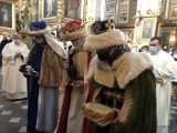 Piękne Święto Trzech Króli w Sandomierzu. Kto wcielił się w ich rolę? Zobaczcie zdjęcia z uroczystości w katedrze