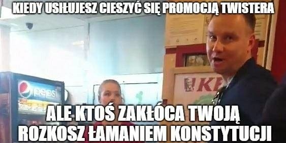 Andrzej Duda zapytany w KFC o łamanie konstytucji -...