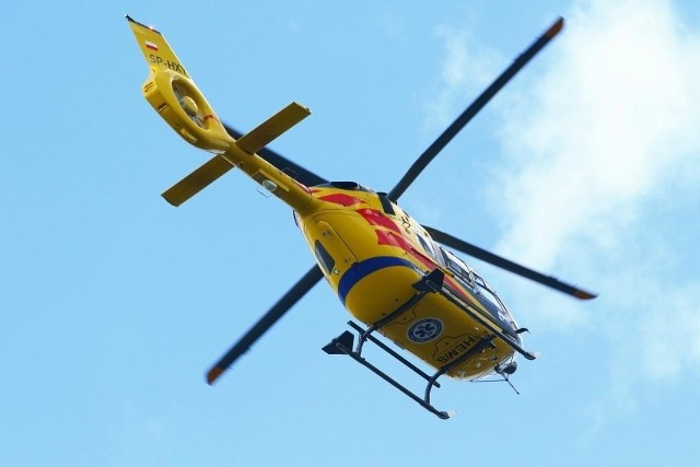 Do wypadku na drodze krajowej nr 32 koło Gubina zadysponowano śmigłowiec Lotniczego Pogotowia Ratunkowego.