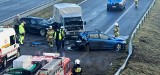 Wypadek na S6 pod Kołobrzegiem. 4 osoby poszkodowane, droga jest już przejezdna [zdjęcia]