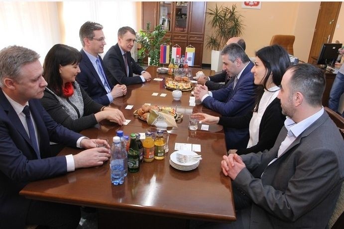 Ambasador Armenii z wizytą w regionie z okazji rocznicy