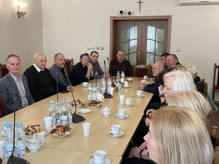 Burmistrz Gminy i Miasta Przysucha spotkał się z sołtysami. Omówiono funkcjonowanie samorządu i potrzeby sołectw