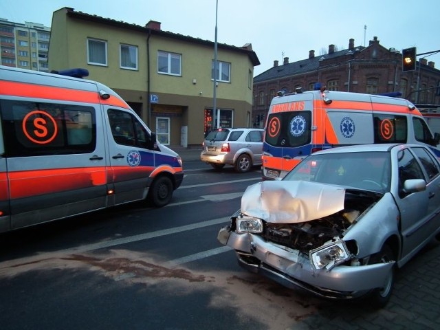 Volkswagen polo został poważnie uszkodzony. 