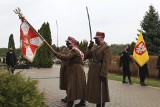 Ostrołęka. Oddano hołd ofiarom Zbrodni Katyńskiej. Uroczystości na cmentarzu miejskim. Zdjęcia