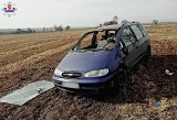 Chciała uniknąć zderzenia z sarną. Dachowała na polu