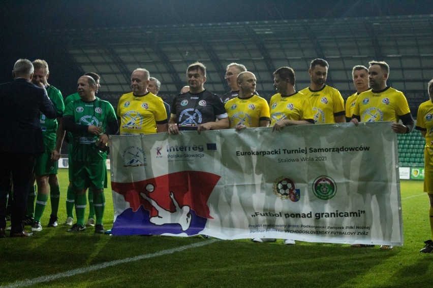 Eurokarpacki Turniej Samorządowców w Stalowej Woli zakończył projekt "Futbol ponad granicami"
