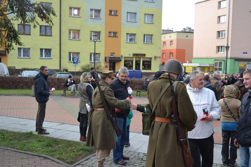 Uroczystości z okazji 11 Listopada w Dąbrowie...