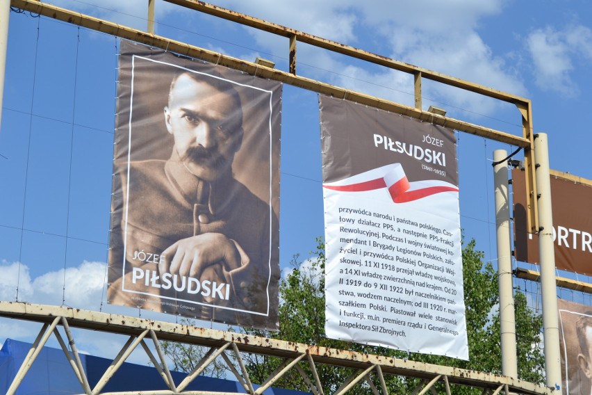 Mysłowice: na rynku wystawa "Portrety Niepodległości" ZDJĘCIA