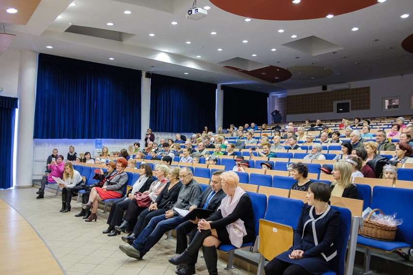 Tarnów. "Dzień Babci i Dziadka" w auli PWSZ [ZDJĘCIA]