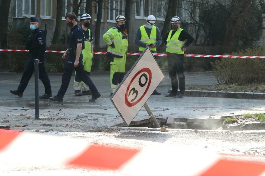 Awaria ciepłownicza na wrocławskim Szczepinie