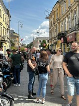 Budzenie Sienkiewki 2024. Wielka kawalkada motocyklistów w centrum Kielc [ZDJĘCIA]