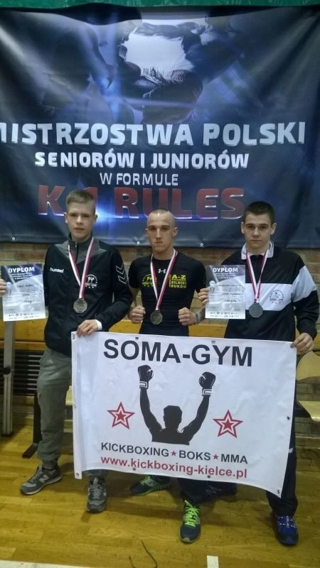 Trójka medalistów - od lewej mistrzowie Polski Robert Soboń i Sebastian Słoń oraz wicemistrz kraju Mateusz Jakubowski.