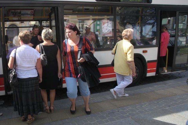 System Opolskiej Elektronicznej Multikarty ma być m.in. w autobusach MZK.