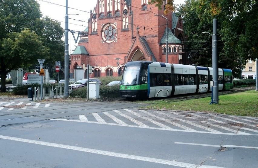 Weekendowe prace torowe na Placu Zwycięstwa w Szczecinie. Tymczasowe zmiany w komunikacji miejskiej                                    