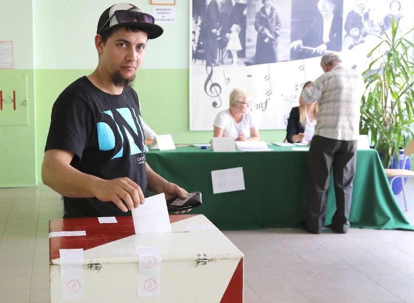 Referendum w Kielcach [WYNIKI]. Wojciech Lubawski zostaje 