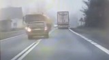 Jest nagranie tragicznego wypadku pod Wrocławiem. W zderzeniu z cysterną zginął 33-letni kierowca skody [FILM]