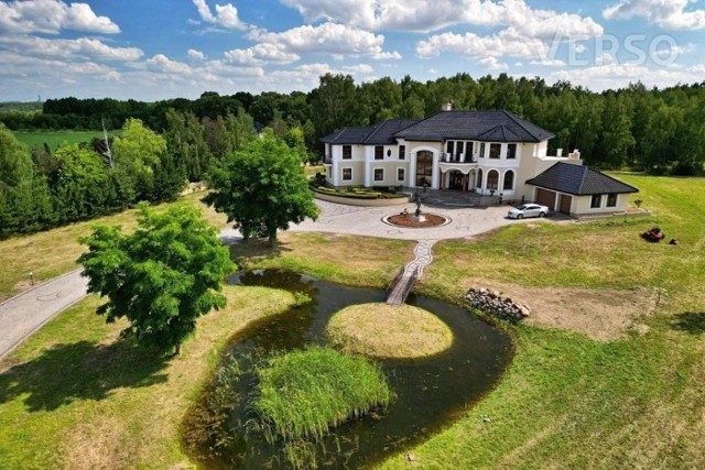 Oto 10 najdroższych domów w na Dolnym Śląsku wystawionych na sprzedaż w serwisie Otodom.pl. Do sprzedania są całe dworki i pałace z własnymi terenami zielonymi. Sprawdź!