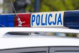 Wypadek w Łysych. Samochód wjechał w drzewo. W wypadku drogowym ucierpiała młoda kobieta. 12.06.2022