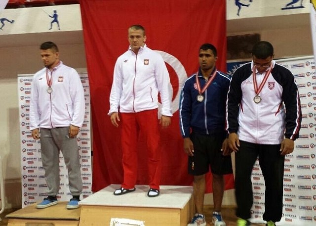 Na najwyższym stopniu podium Radosław Marcinkiewicz.