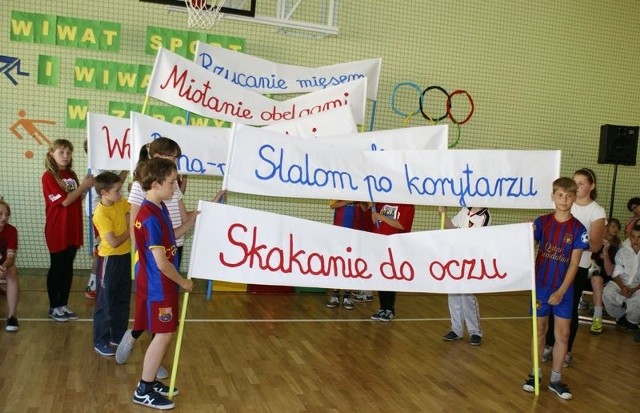 Dzieci przekonywały, że takie konkurencje jak: miotanie obelgami, rzucanie mięsem czy wyścigi do sztani w ich szkole ustępują miejsca zdrowej sportowej rywalizacji