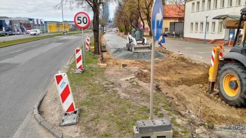 Gdańsk: Ruszyła budowa ścieżki rowerowej na al. Grunwaldzkiej. Wykonawca rozpoczął pracę [ZDJĘCIA]