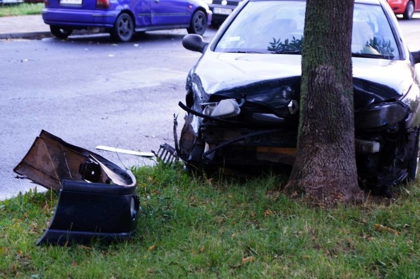 Kalisz: Pijany kierowca spowodował kolizję i próbował uciec
