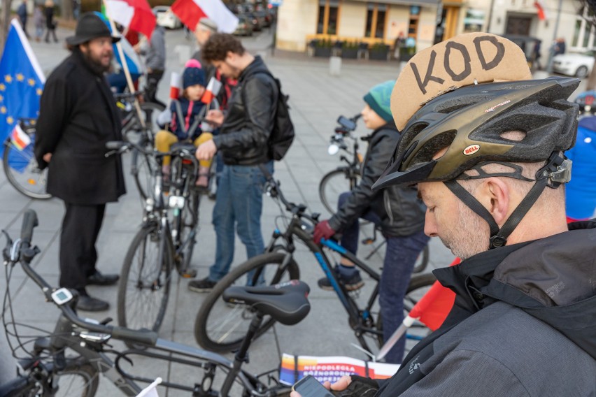 Manifestacja na rowerach "Niepodległa - Różnorodna -...