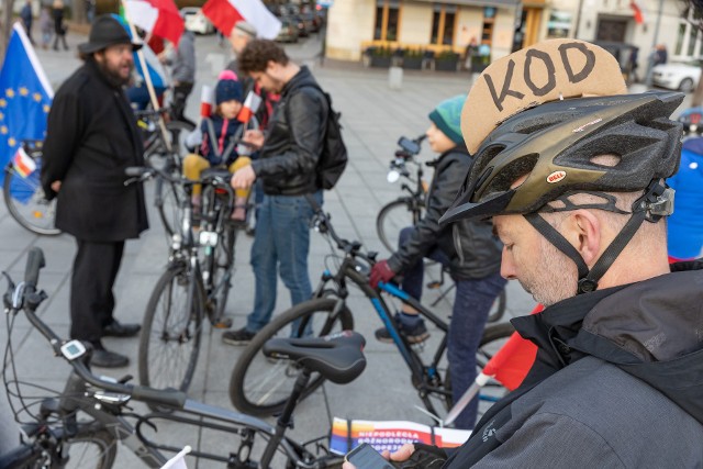 Manifestacja na rowerach "Niepodległa - Różnorodna - Europejska"