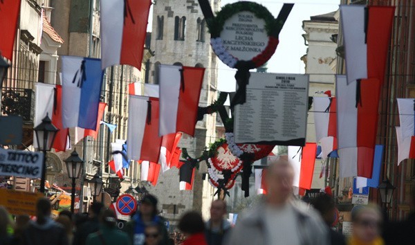 Kraków na dzien przed pogrzebem pary prezydenckiej...