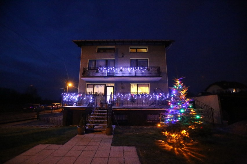 Świątecznie rozświetlone domy w Zbrosławicach [ZDJĘCIA]