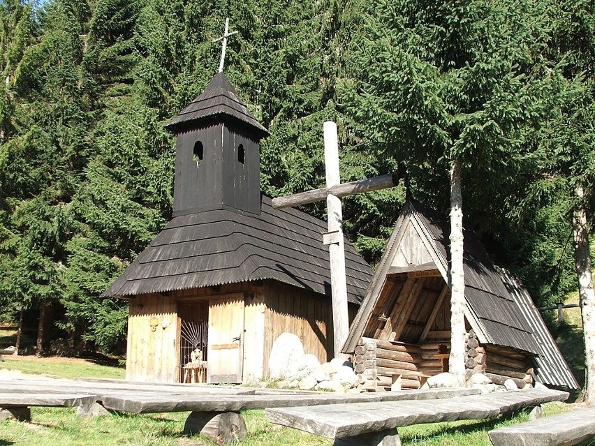Kaplica w Dolinie Chochołowskiej...