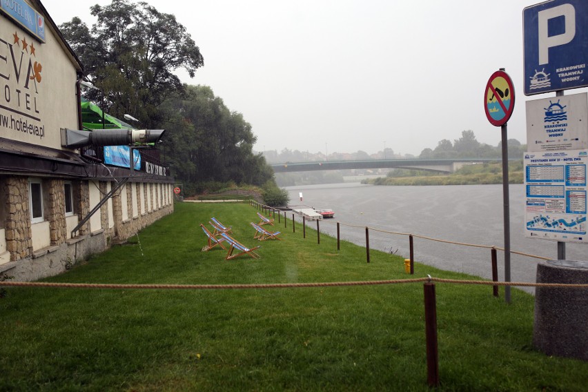 Kraków. Otwarta plaża na Zwierzyńcu [ZDJĘCIA]