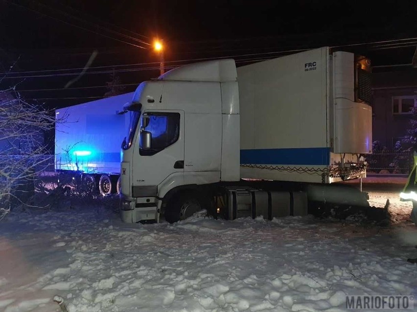 Wypadek ciężarówki w Pietraszowie.