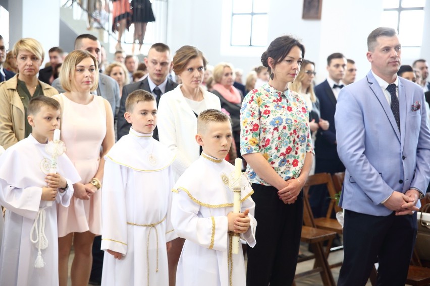 Pierwsza Komunia św. u  św. Franciszka z Asyżu w Ostrołęce (zdjęcia)