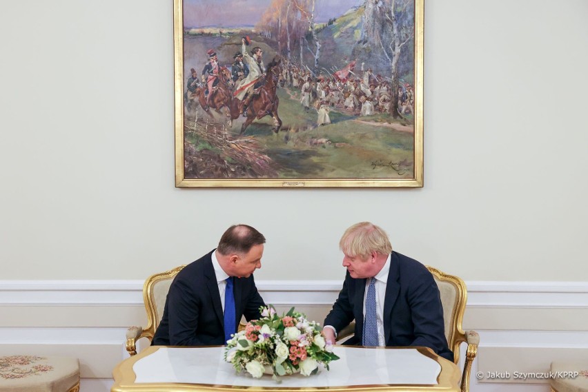 Premier Boris Johnson w Polsce: Rozmowy z premierem, prezydentem i żołnierzami