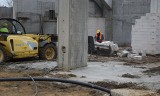 Trwają prace przy budowie trybuny północnej nowego stadionu dla Radomiaka. Stadion ma być gotowy do końca tego roku (NAJŚWIEŻSZE ZDJĘCIA)