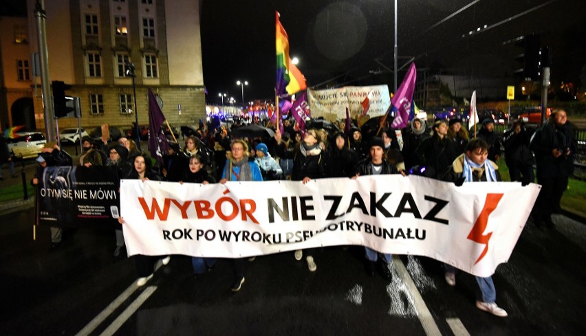 Gdańska manifestacja w 1. rocznicę wyroku TK w sprawie...