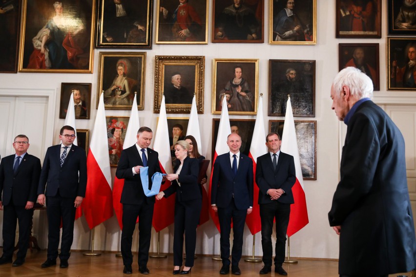 Kraków. Prezydent RP Andrzej Duda wręczył Order Orła Białego Adamowi Macedońskiemu