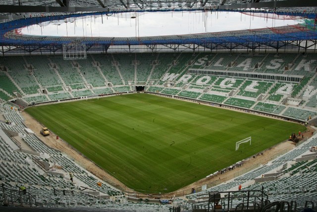 Z okazji Światowego Dnia Futbolu zapytaliśmy naszych czytelników o ich ulubionych piłkarzy, którzy grali lub grają w Śląsku Wrocław.Czytelnicy wpisywali nazwiska piłkarzy w komentarzach do postu na Facebooku - żadne nazwiska nie były sugerowane. Zobacz czołówkę ulubionych piłkarzy! SPRAWDŹ TOP 10! - posługuj się klawiszami strzałek, myszką lub gestami