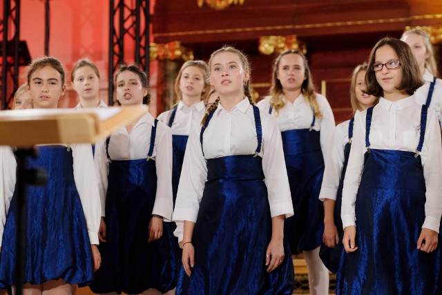 Poznań, nazywany miastem ch&oacute;r&oacute;w, uznany w kraju i poza jego granicami za najpotężniejszy polski ośrodek ch&oacute;ralny. Trillme International Girls' Choir Festival.