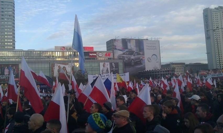 Marsz Niepodległości 2013: Marsz rozwiązany, Tusk przeprasza warszawiaków [RELACJA, VIDEO, ZDJĘCIA]