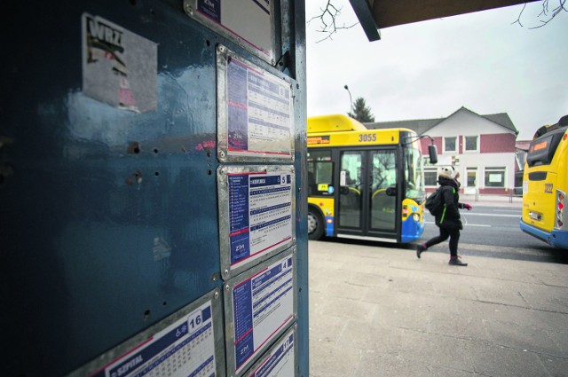 Zarząd Infrastruktury Miejskiej niebawem uzupełni brakujące tabliczki z rozkładami jazdy na przystanku przy ul. Szczecińskiej